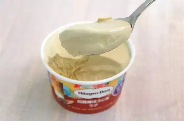 「【今日はどれでリラックスする？】編集部おすすめ「お茶アイス」4選を徹底レポ♪濃厚抹茶や話題のアジア系も！」の画像