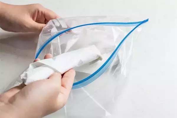 「【野菜クイズ】スーパーのきゅうり…鮮度はどこで見分ける？「トゲ」「ヘタ」「先端の花」【きゅうり農家直伝】」の画像