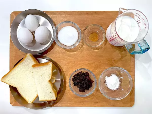 「【北海道発】農家直伝！混ぜて焼くだけ「お手軽パンプティング」牛乳たぷたぷのパンがジュワワ～ン♡【牛乳消費】」の画像