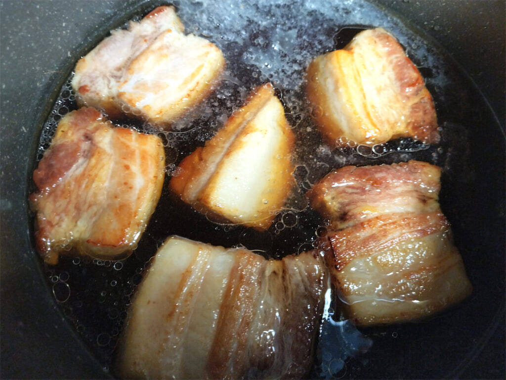 【笠原将弘の和食基本のき】しっかり焼き目つけたらコトコト煮るべし！王道な「豚の角煮の作り方」に挑戦！