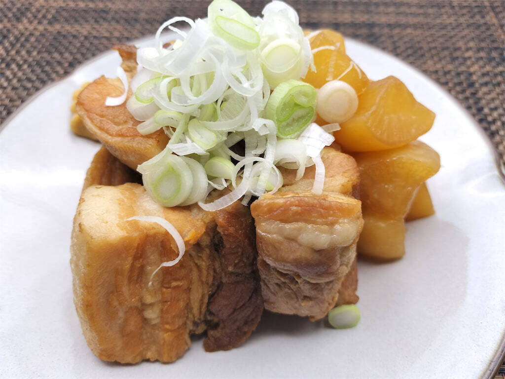 【笠原将弘の和食基本のき】しっかり焼き目つけたらコトコト煮るべし！王道な「豚の角煮の作り方」に挑戦！
