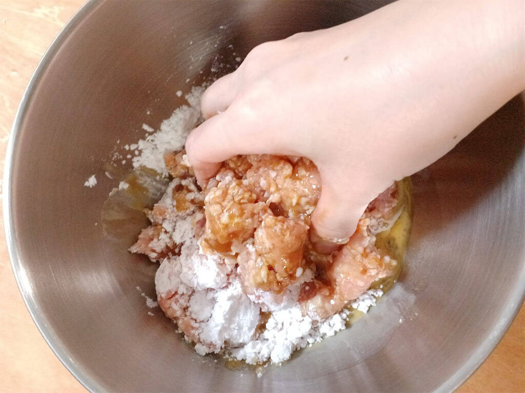 【革命的な発想】すり身の代わりに「はんぺん」でさつま揚げ作ってみた！プルンプルン食感!?【農家直伝】