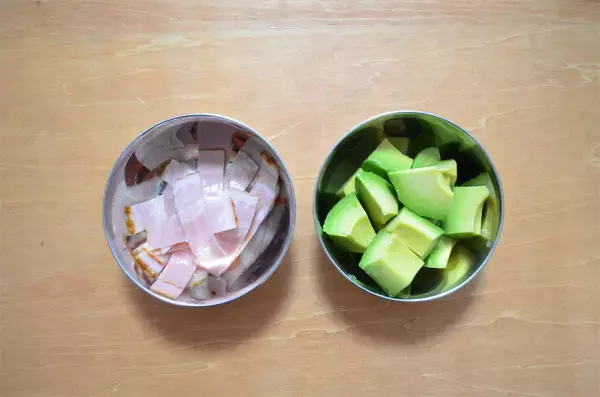 「【おうちでメキシカン】スナック袋に材料入れて「トルティーヤロコス」作ってみた♪一袋で完璧な一食に!?【ドリトス】」の画像