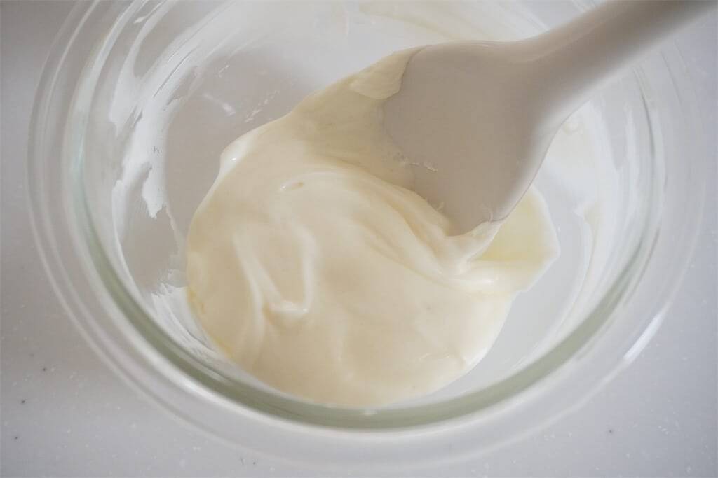 【少量でも特濃ミルキー♡】クリームチーズで「いちごサンド」作ってみた！食パン3枚重ねてダブルチーズ！