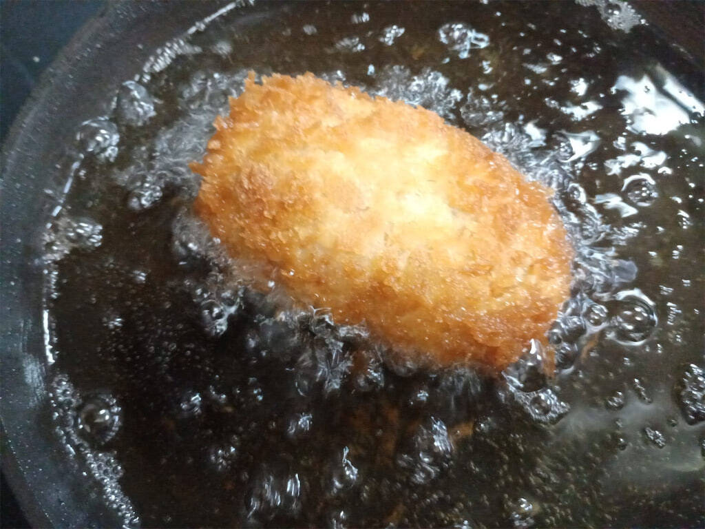 【農家直伝】旬の野菜が層になって押し寄せる!?「キャベカツ」作ってみた！これぞ旨みの宝石箱や～♡