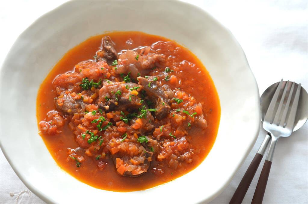 クリスマスディナーの主役に…「牛すじ」大抜擢!?ワイン＆トマトで煮込めばホロトロ豪華♪【農家直伝】