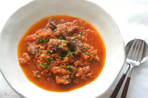 「クリスマスディナーの主役に…「牛すじ」大抜擢!?ワイン＆トマトで煮込めばホロトロ豪華♪【農家直伝】」の画像