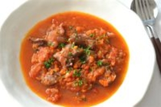 クリスマスディナーの主役に…「牛すじ」大抜擢!?ワイン＆トマトで煮込めばホロトロ豪華♪【農家直伝】