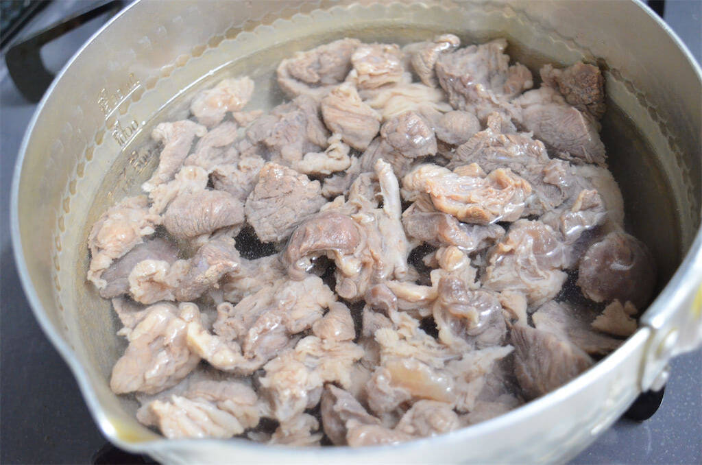 クリスマスディナーの主役に…「牛すじ」大抜擢!?ワイン＆トマトで煮込めばホロトロ豪華♪【農家直伝】