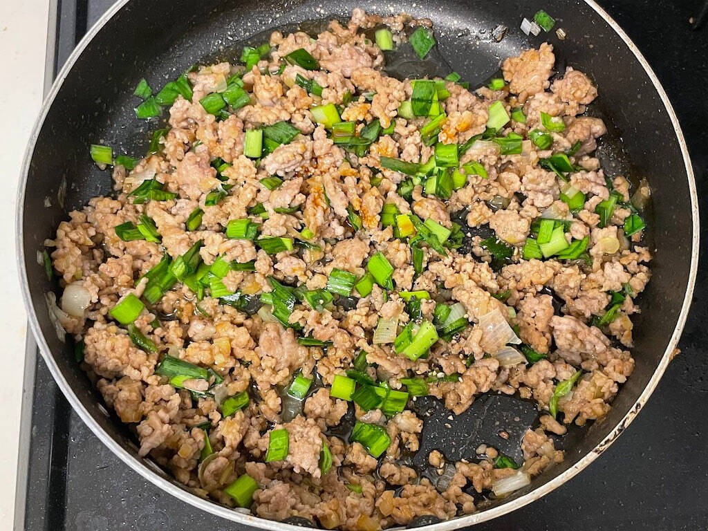 【ご飯の供】材料まんま餃子の『餃子肉みそ』は“おかず要らず”！そぼろ肉が濃ゆ～い味で無限にイケる！