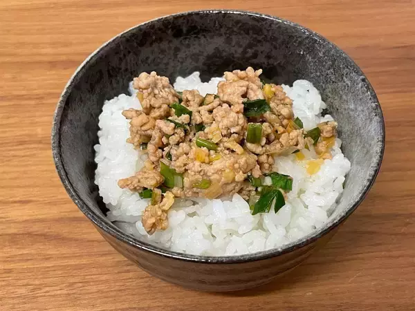 「【ご飯の供】材料まんま餃子の『餃子肉みそ』は“おかず要らず”！そぼろ肉が濃ゆ～い味で無限にイケる！」の画像