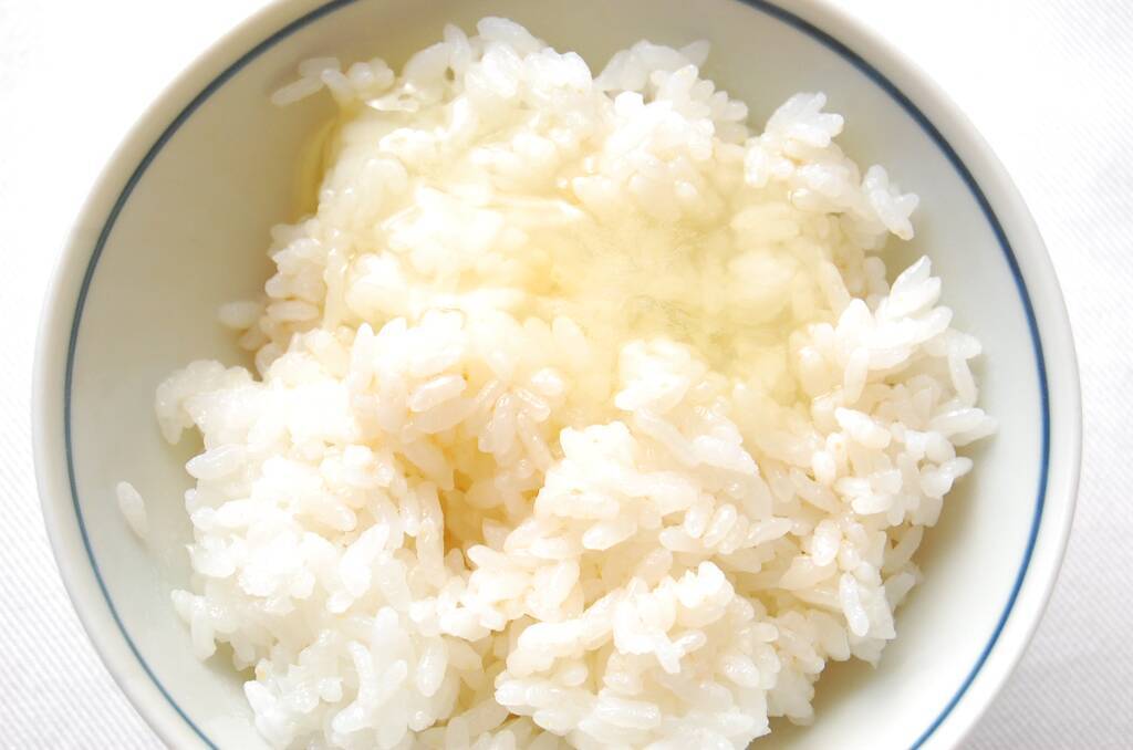 【シン・朝めし】黄金に輝く「至高の納豆ご飯」に挑戦！粘りはあっても卵白のドゥルドゥル感ナシ！【リュウジレシピ】