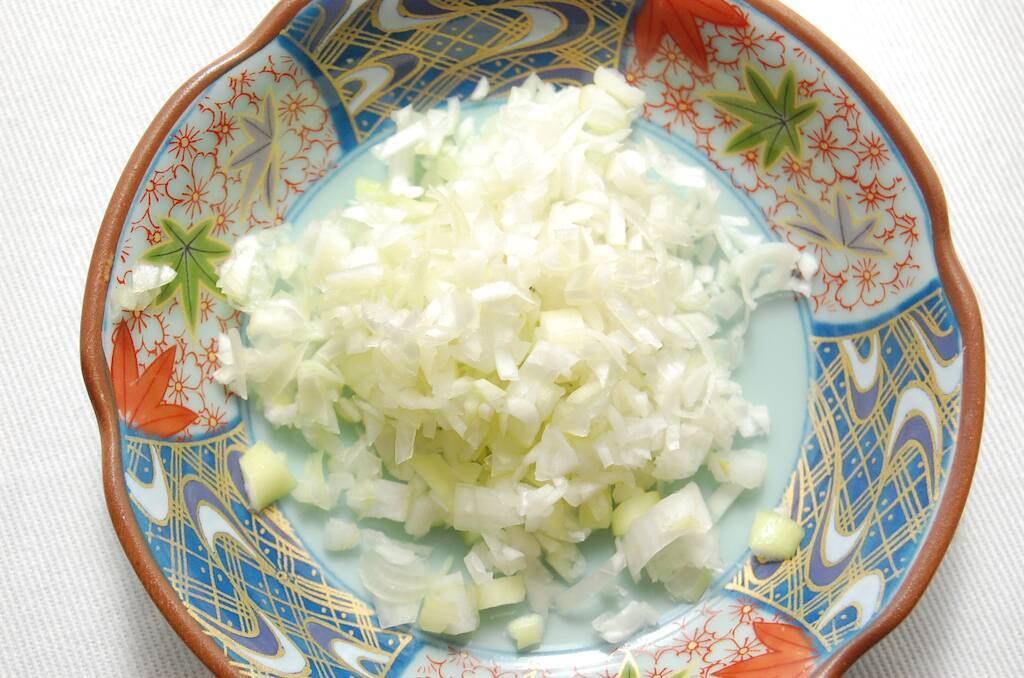 【シン・朝めし】黄金に輝く「至高の納豆ご飯」に挑戦！粘りはあっても卵白のドゥルドゥル感ナシ！【リュウジレシピ】