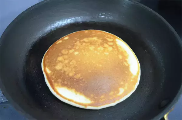 「【簡単ふわふわパンケーキ】えっ、ホケミに「はんぺん」入れるって!?卵レスでも食感パーフェクト♡【紀文公式】」の画像