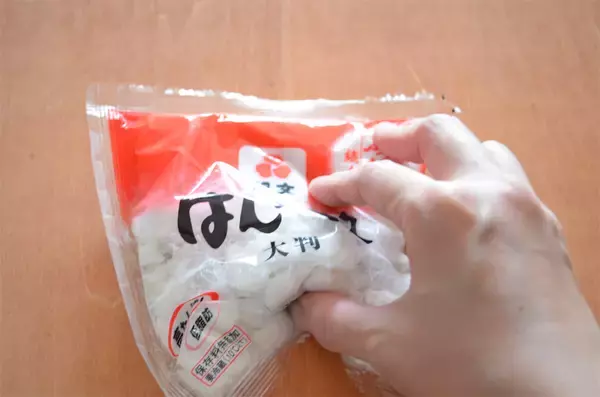 「【簡単ふわふわパンケーキ】えっ、ホケミに「はんぺん」入れるって!?卵レスでも食感パーフェクト♡【紀文公式】」の画像