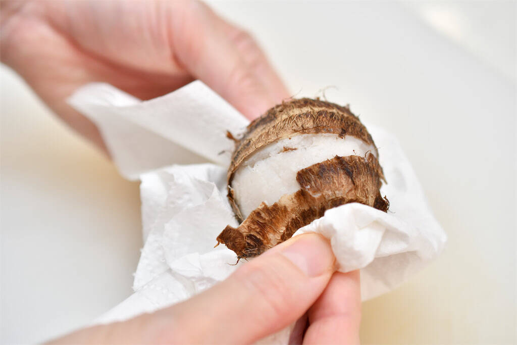 【里芋のイメージ変わる】煮物じゃなく…「バター醤油炒め」が衝撃の旨さ！外カリッ中ねっとり♪【青髪のテツ】