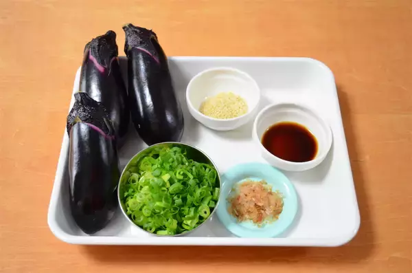 「なす3本じゃ足りない!?やみつき必至「焼きなすのねぎゴマだれ」作ってみた！材料4つ♡【農家直伝】」の画像