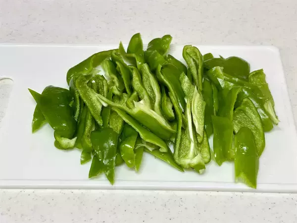 「昭和30年代の雑誌でピーマンレシピの「原点」を発見!?油で炒めて栄養満点「ピーマンの炒め煮」作ってみた♪」の画像