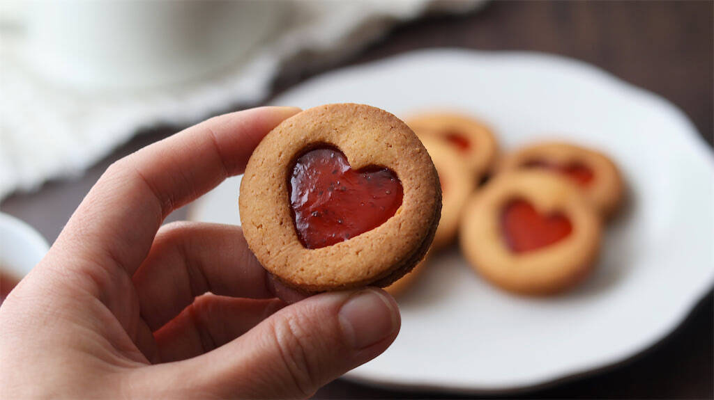 【完璧なハートを実現】バレンタインは「米粉のジャムサンドクッキー」で決まり！サクほろ♪【元パティシエ直伝】
