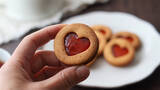 「【完璧なハートを実現】バレンタインは「米粉のジャムサンドクッキー」で決まり！サクほろ♪【元パティシエ直伝】」の画像10
