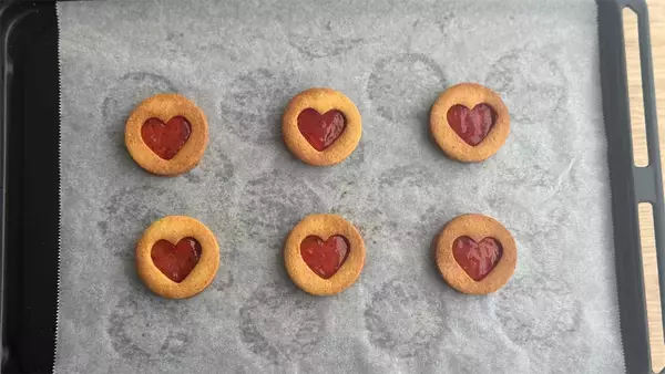 「【完璧なハートを実現】バレンタインは「米粉のジャムサンドクッキー」で決まり！サクほろ♪【元パティシエ直伝】」の画像