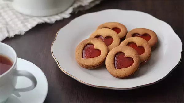 「【完璧なハートを実現】バレンタインは「米粉のジャムサンドクッキー」で決まり！サクほろ♪【元パティシエ直伝】」の画像