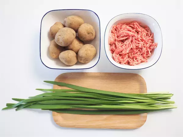 「【シン・麻婆】え、豆腐でもナスでもなく…新じゃが⁉ピリ辛ほくウマな「ほっくりマーボーポテト」作ろう！」の画像