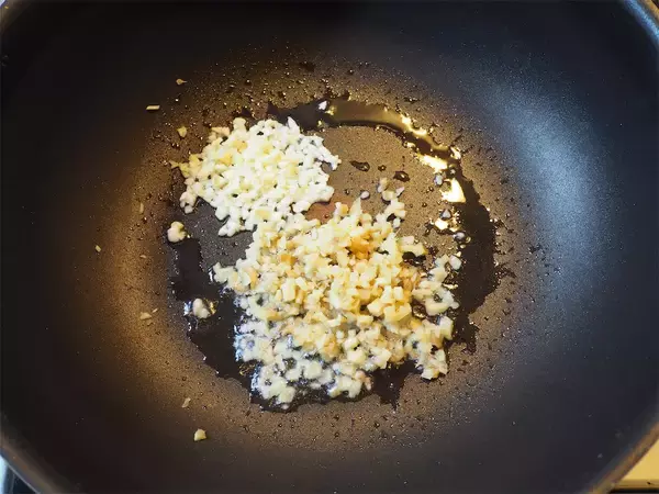 「【シン・麻婆】え、豆腐でもナスでもなく…新じゃが⁉ピリ辛ほくウマな「ほっくりマーボーポテト」作ろう！」の画像