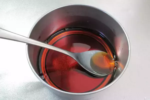 「リュウジ『ほうれん草が無限に食えます』 毎晩食べても飽きない【常夜鍋】に挑戦！油揚げで旨味アップ」の画像