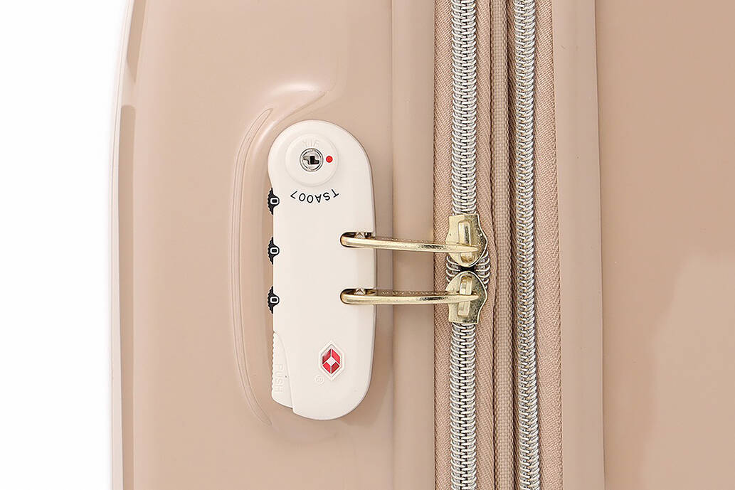 推し活にピッタリ！スーツケース「オタハピトローリー」グッズ収納に嬉しい機能&祭壇にもなる