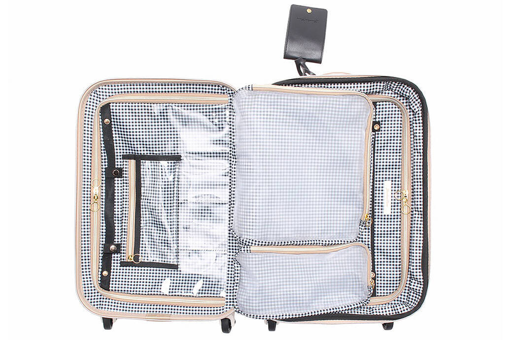 推し活にピッタリ！スーツケース「オタハピトローリー」グッズ収納に嬉しい機能&祭壇にもなる