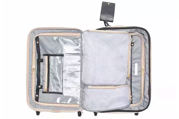 「推し活にピッタリ！スーツケース「オタハピトローリー」グッズ収納に嬉しい機能&祭壇にもなる」の画像