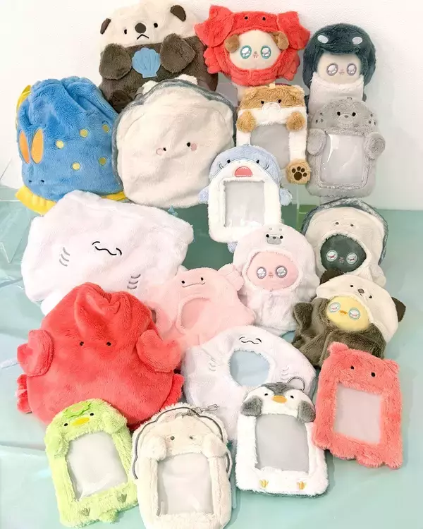 「サンキューマート「海の生きもの」推し活グッズ第3弾が8月上旬発売！シャチ着ぐるみやメンダコのぬいカードホルダーが登場」の画像
