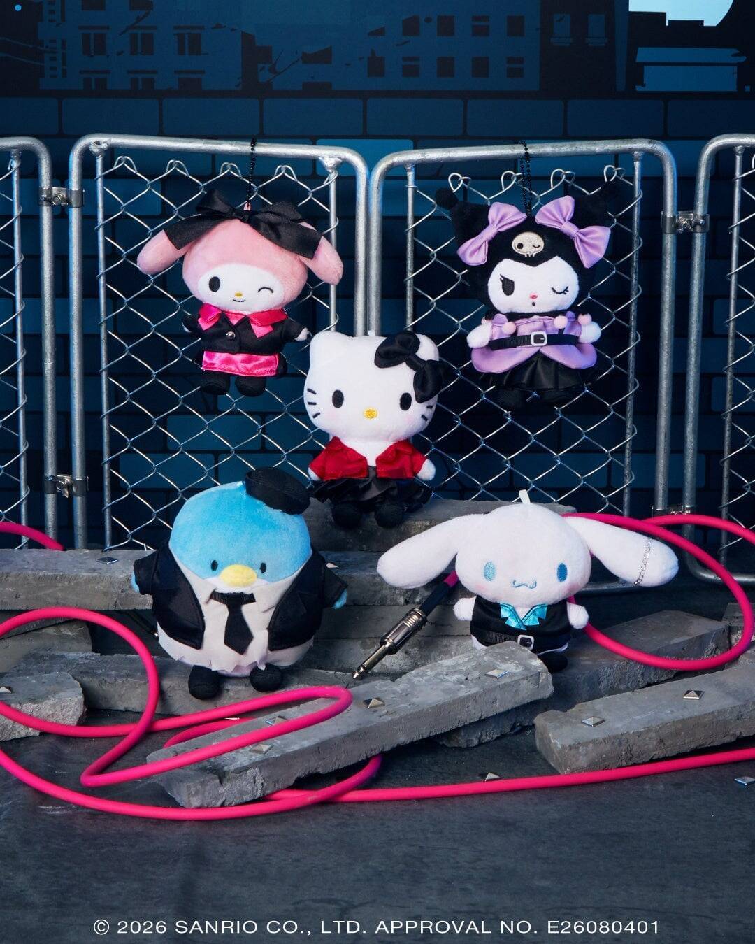 サンリオ『PUNKS Party』くじが9月18日発売！パンク衣装のキティ＆クロミが40cmぬいぐるみに♪