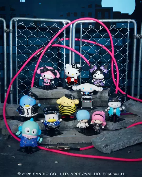 「サンリオ『PUNKS Party』くじが9月18日発売！パンク衣装のキティ＆クロミが40cmぬいぐるみに♪」の画像