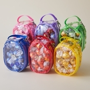 リンツ「PICK&MIX詰め放題」が4月10日スタート！推しカラーで選べる全6色のカラーポーチが新登場