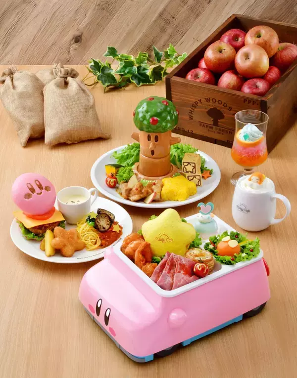 「2024年11月21日「カービィカフェ オオサカ」常設店オープン ！限定メニューは串カツやたこ焼きみたいなプチケーキ」の画像