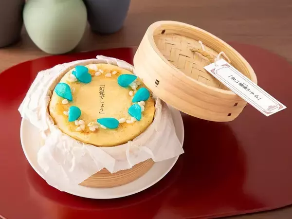 「『薬屋のひとりごと』原作小説カフェが5月14日オープン！猫猫や壬氏の描き下ろしミニ色紙＆薬膳メニュー・限定グッズが登場」の画像