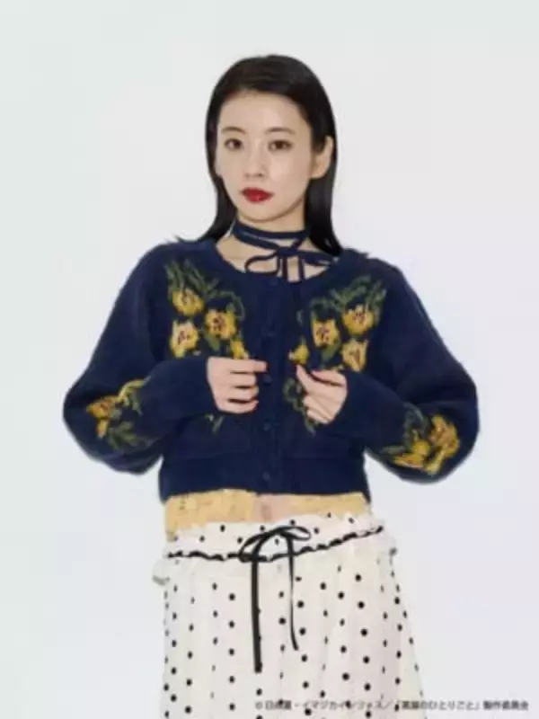「『薬屋のひとりごと』×jouetieコラボ全4型が9月4日予約開始！花と蝶のサテンシャツが可愛すぎ♪」の画像