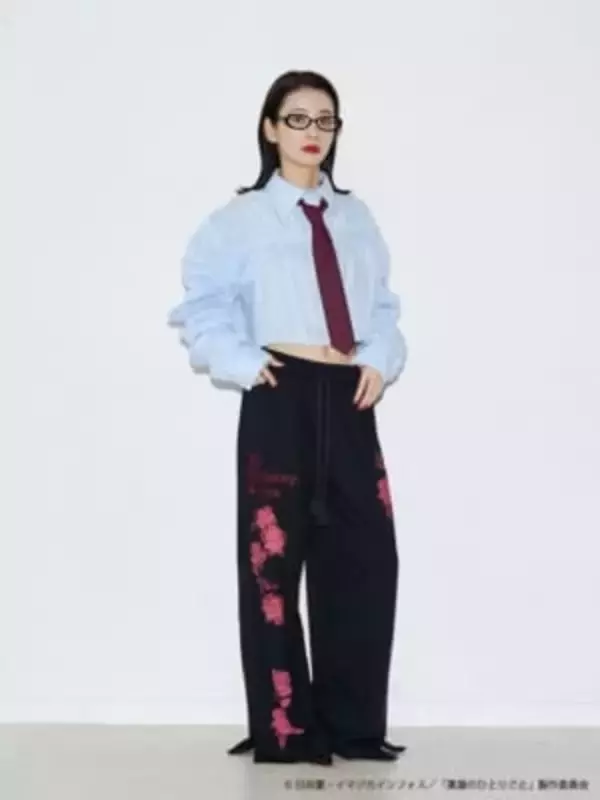 「『薬屋のひとりごと』×jouetieコラボ全4型が9月4日予約開始！花と蝶のサテンシャツが可愛すぎ♪」の画像