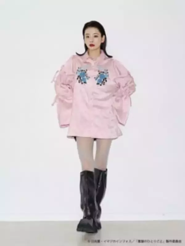 「『薬屋のひとりごと』×jouetieコラボ全4型が9月4日予約開始！花と蝶のサテンシャツが可愛すぎ♪」の画像
