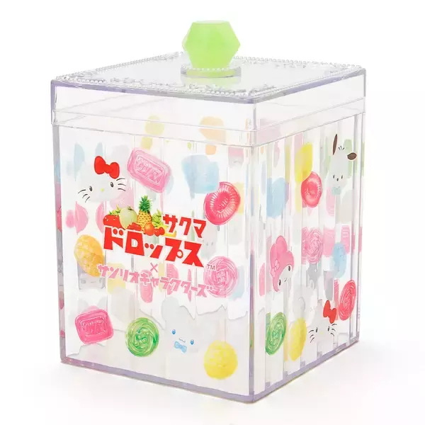 「「サンリオ×サクマドロップス」レトロ可愛いデザイン！ポーチやマスコットなど全20アイテム発売」の画像