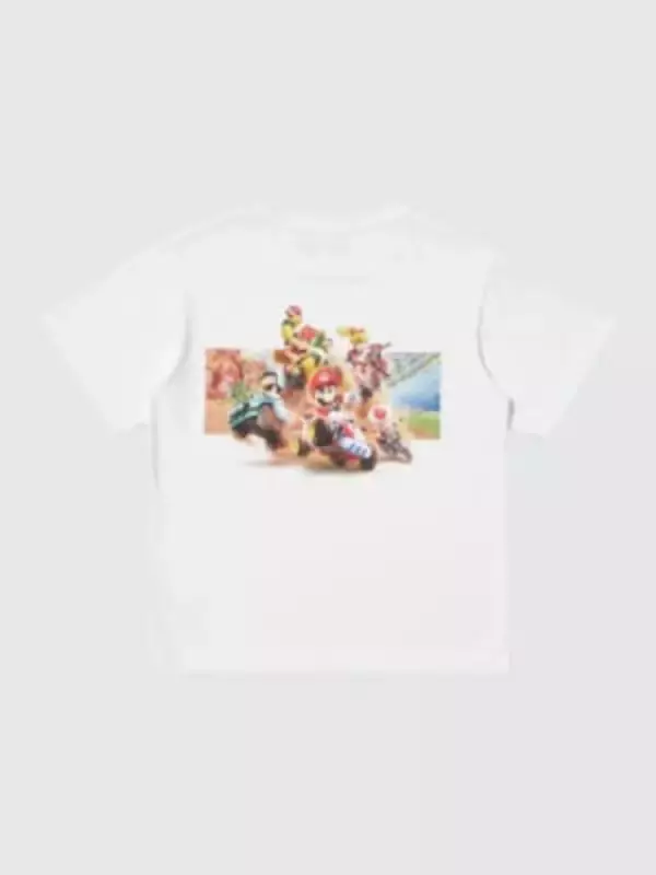 「『マリオカート ワールド』×ユニクロ「UT」コラボが8月10日発売！爽快レースを描いたTシャツ・スウェット全12柄」の画像