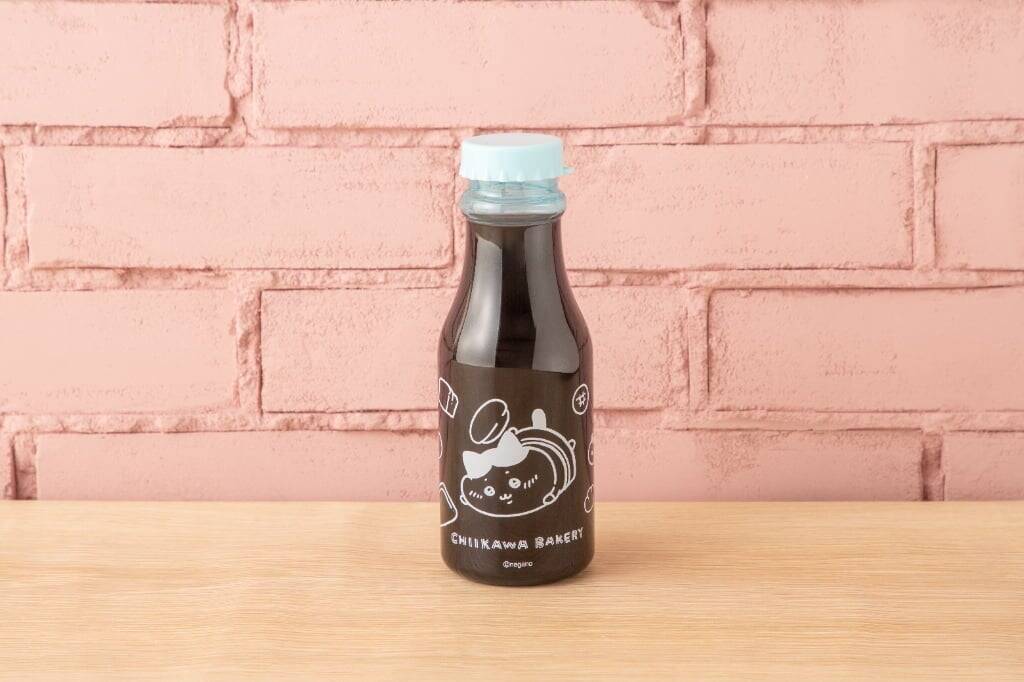 「ちいかわベーカリー」クリアボトルドリンクが6月5日登場！王冠キャップが可愛いパイン・ぶどう・りんごの全3種