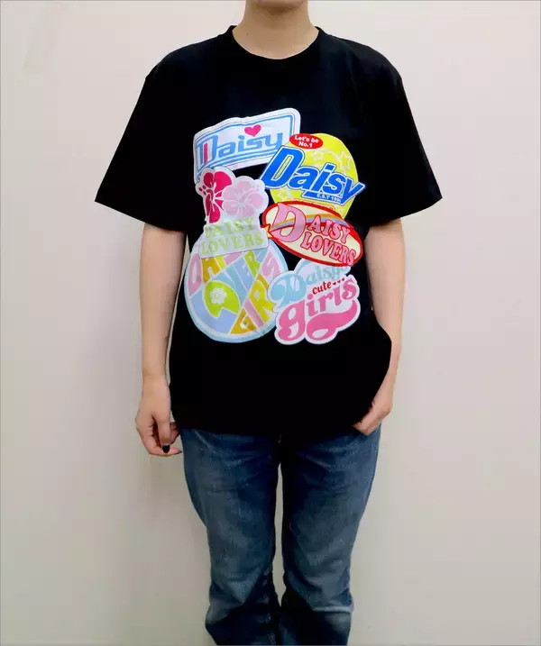 「「デイジーラヴァーズ」復刻アイテム第1弾はTシャツ！当時のファンも“平成レトロ”コーデ楽しめるデザイン」の画像