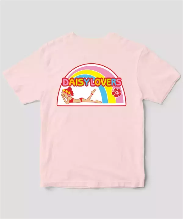 「「デイジーラヴァーズ」復刻アイテム第1弾はTシャツ！当時のファンも“平成レトロ”コーデ楽しめるデザイン」の画像