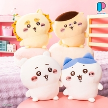 「ちいかわ もっちるおすわりBIGぬいぐるみ①」新登場！首をかしげたおすわりポーズの全4種が10月下旬より順次展開