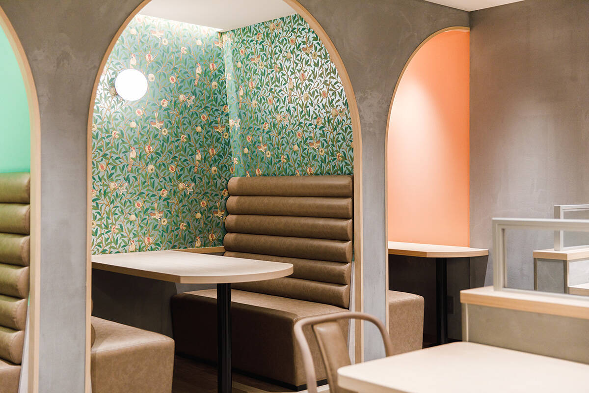 「coly cafe!」4月19日より池袋PARCOに常設オープン！コラボ企画第1弾は「魔法使いの約束」