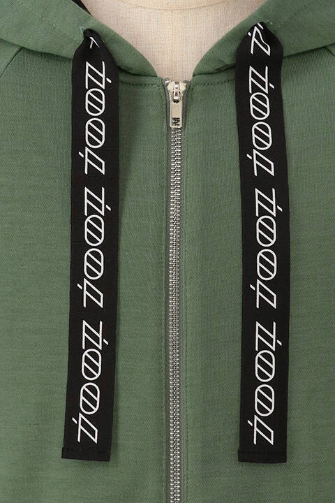 『アイナナ』ŹOOĻをイメージしたリュック＆パーカーが登場！モスグリーンを基調としたスタイリッシュなデザイン