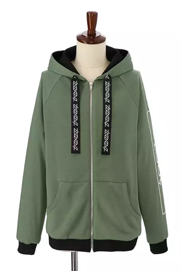 「『アイナナ』ŹOOĻをイメージしたリュック＆パーカーが登場！モスグリーンを基調としたスタイリッシュなデザイン」の画像